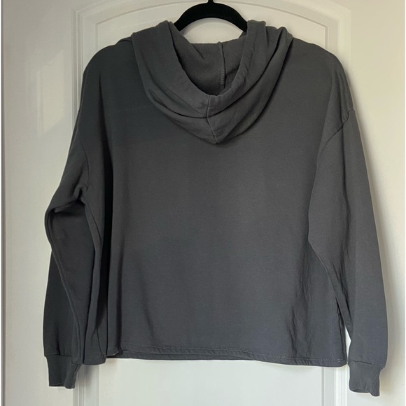 Vintage Concert Tees Cropped Hoodie. - Picture 2 of 4